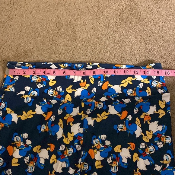 LULAROE TALL & CURVY DONALD DUCK LEGGINGS - Picture 6 of 9